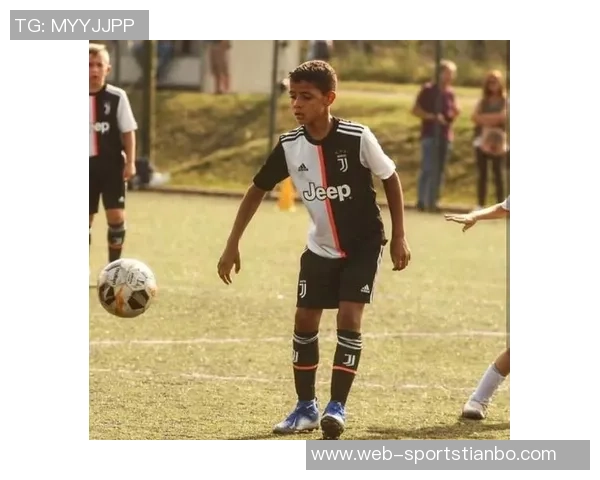 弗朗西斯科王入选葡萄牙U16大名单C罗儿子迷你罗同队引关注