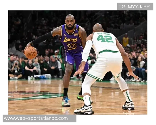 詹姆斯伤情曝光引发热议帕金斯直言这是连锁反应需发声明回应 詹姆斯伤情曝光引发热议帕金斯直言这是连锁反应需发声明回应