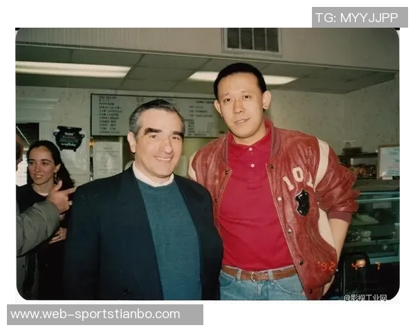 马丁谈追梦争吵后情绪低落如孩童抱球独自回房的心境