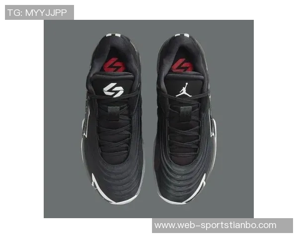 东契奇球鞋铭刻女儿名字感恩女儿是生命中最珍贵的礼物 东契奇球鞋铭刻女儿名字感恩女儿是生命中最珍贵的礼物