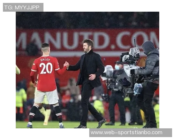 达洛特庆祝英超150场里程碑在伦敦展现精彩表现为曼联贡献力量 达洛特庆祝英超150场里程碑在伦敦展现精彩表现为曼联贡献力量